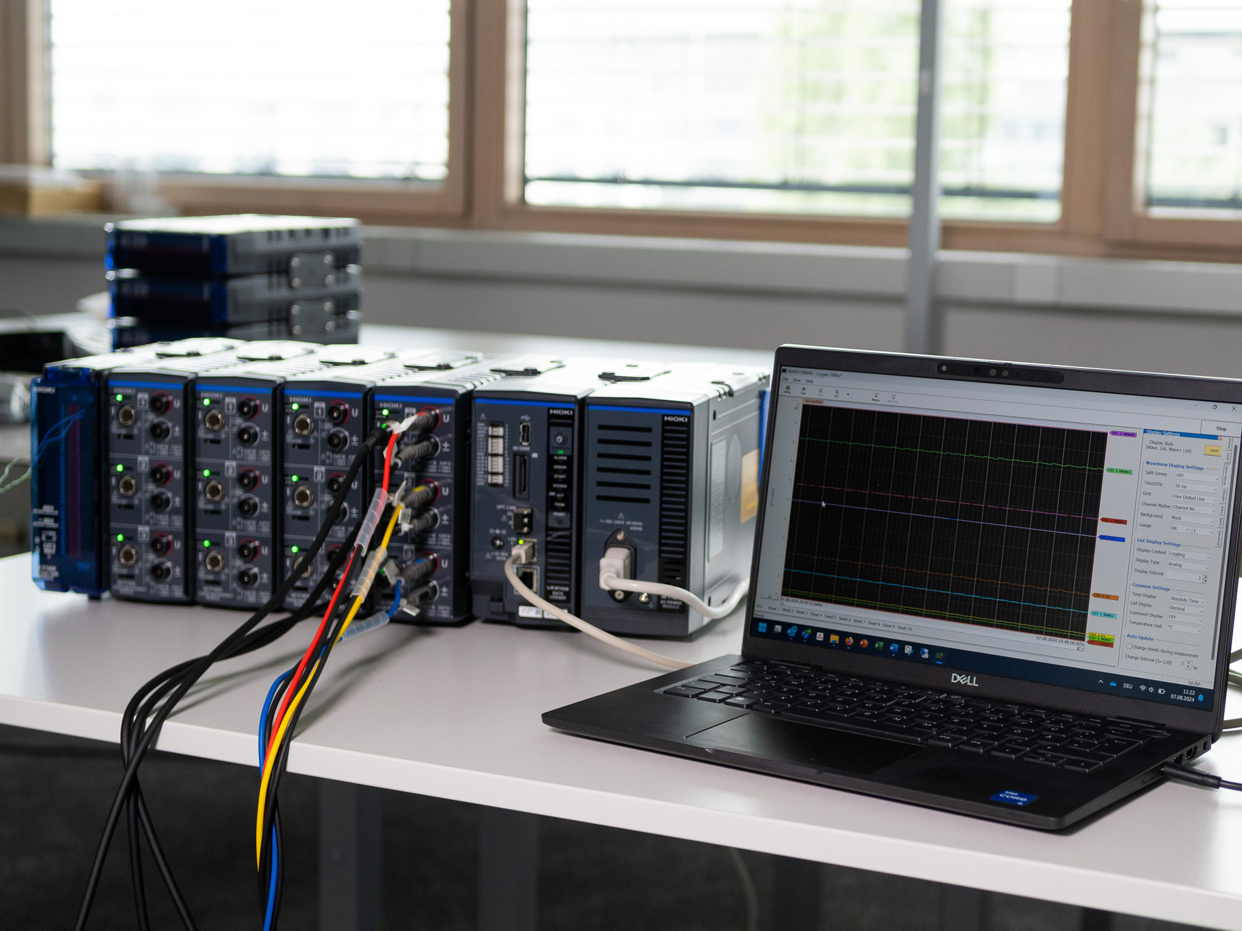 HIOKI LR8102 modular multi-channel data logger real time data transfer via udp