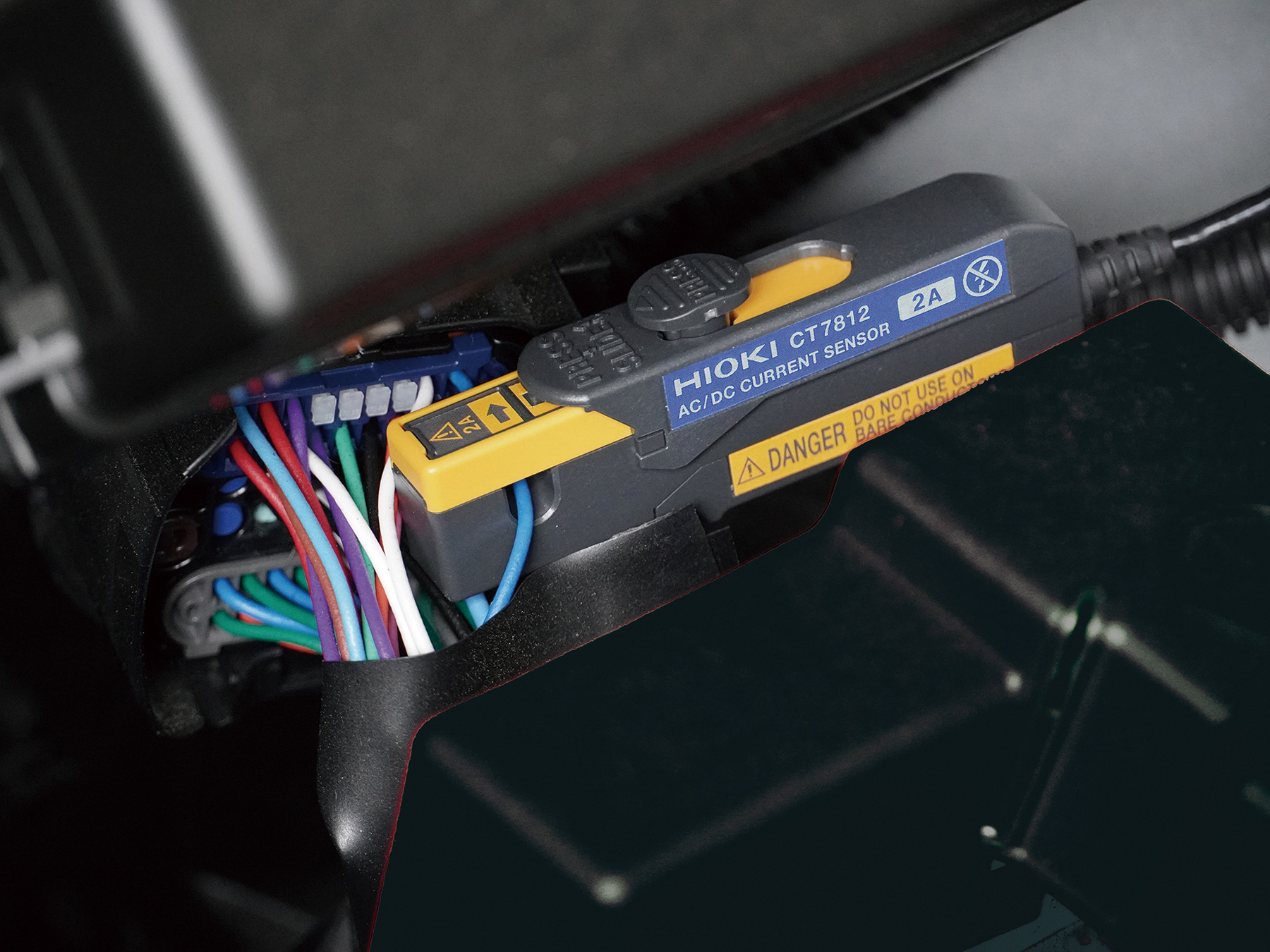 HIOKI CT7812 current probe 2a 100khz compact slide lock