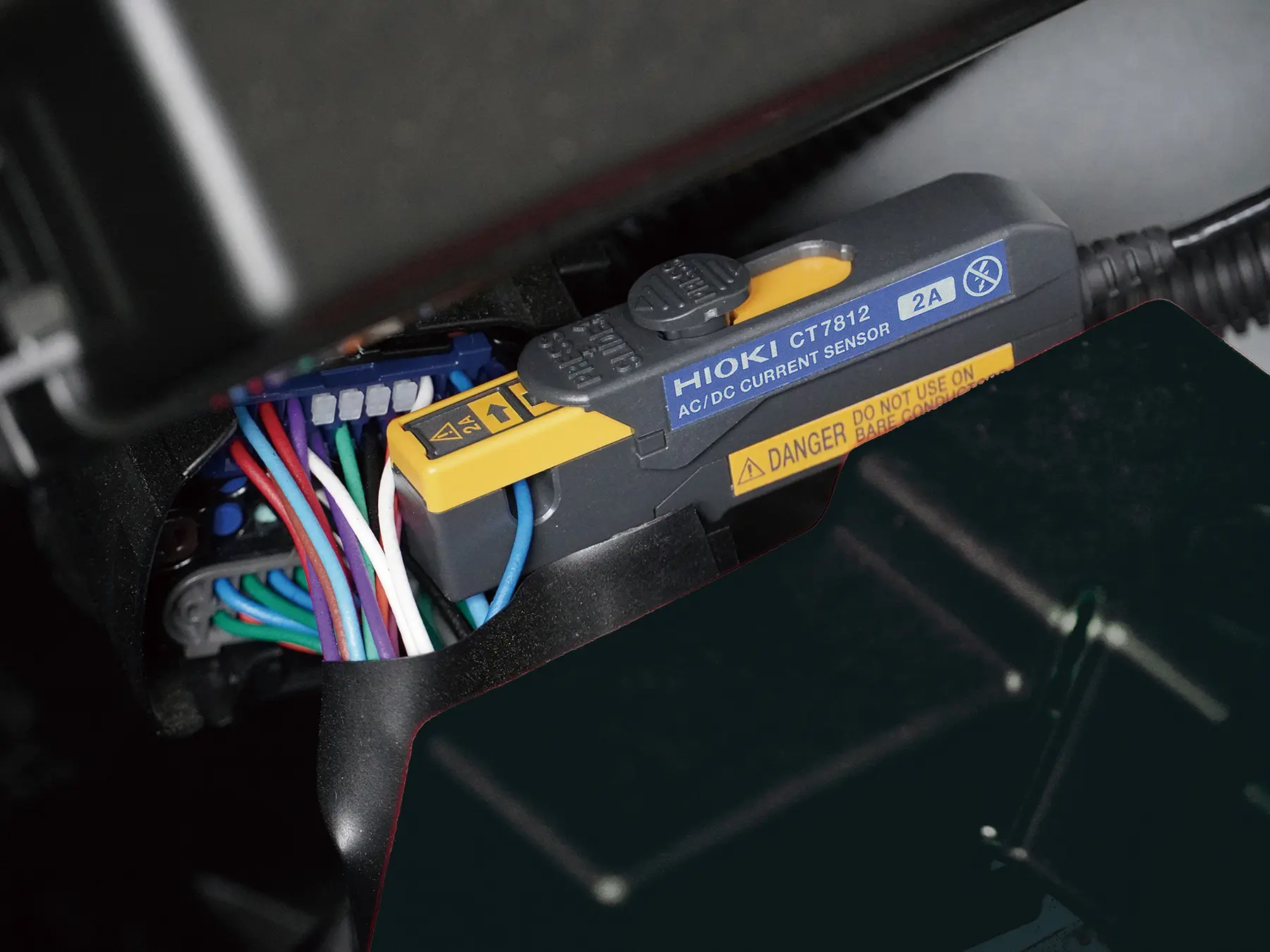 HIOKI CT7812 current probe 2a 100khz compact slide lock