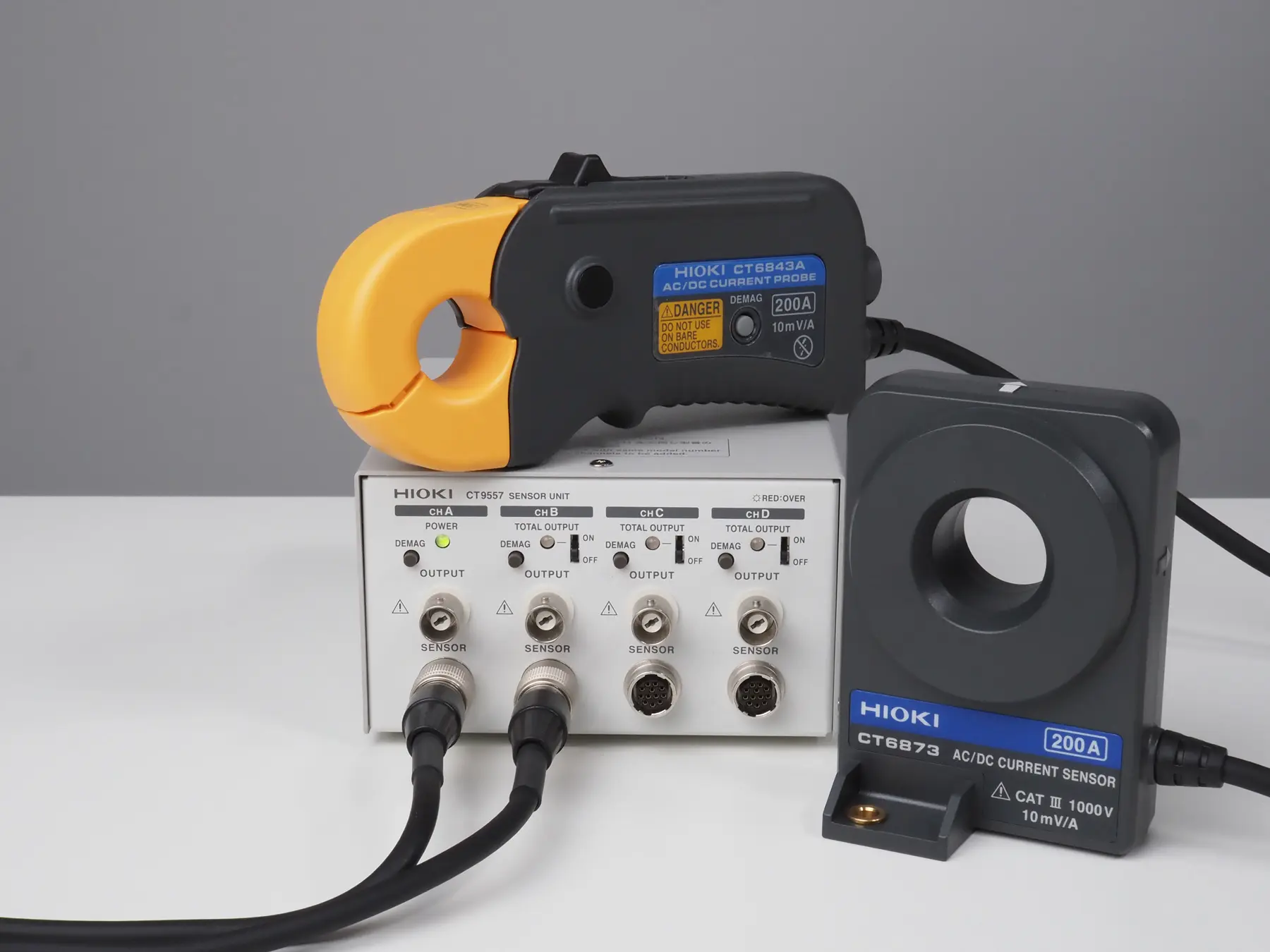 CT6843A - AC/DC High-accuracy Current Clamp, 200 A / 700 kHz