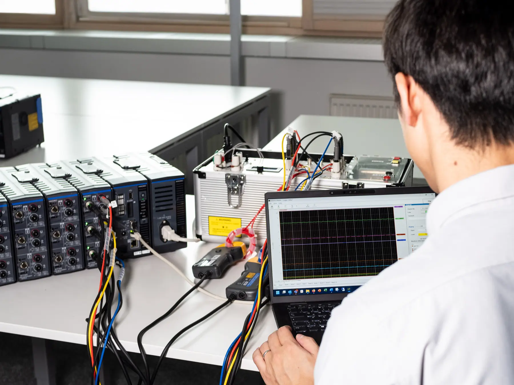 HIOKI LR8102 modular multi-channel data logger fast sampling data transfer rate facilitates