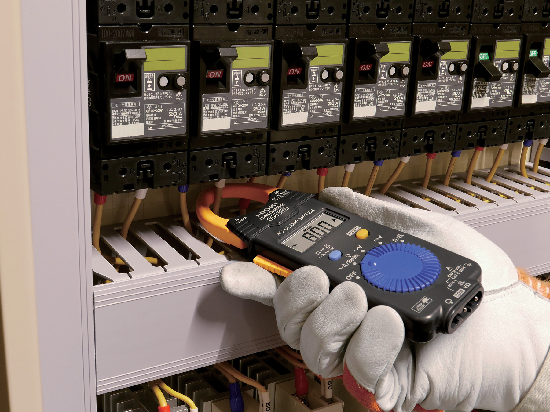 HIOKI CM3289 - AC CLAMP METER 