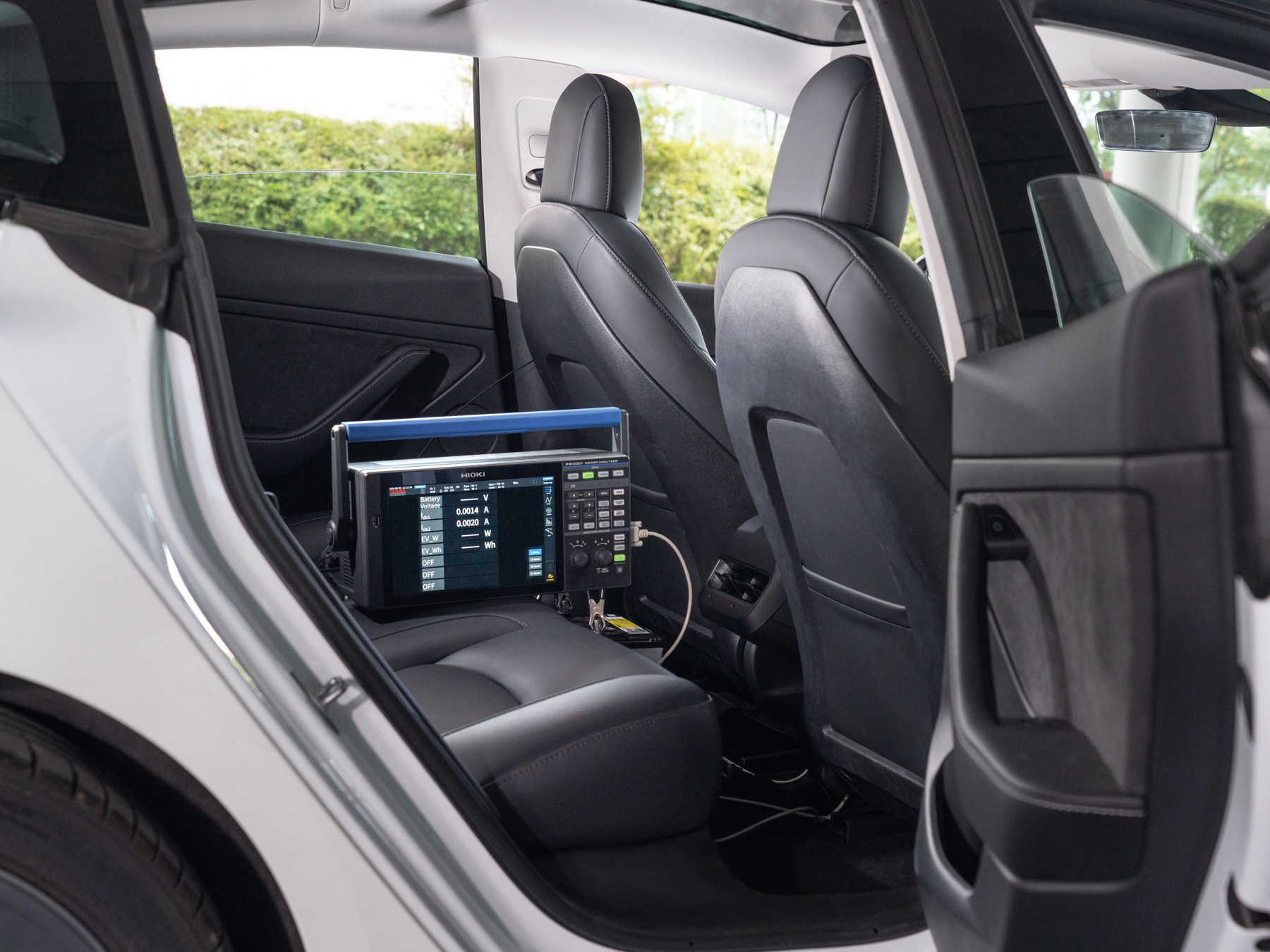 HIOKI PW4001 4-channel power analyzer operating temperature range minus 20 celsius to 50 celsius