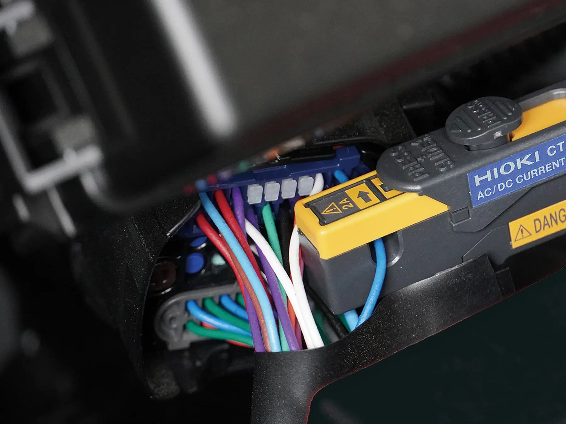 HIOKI CT6831 ultra compact AC DC current probe 20 A 100 kHz