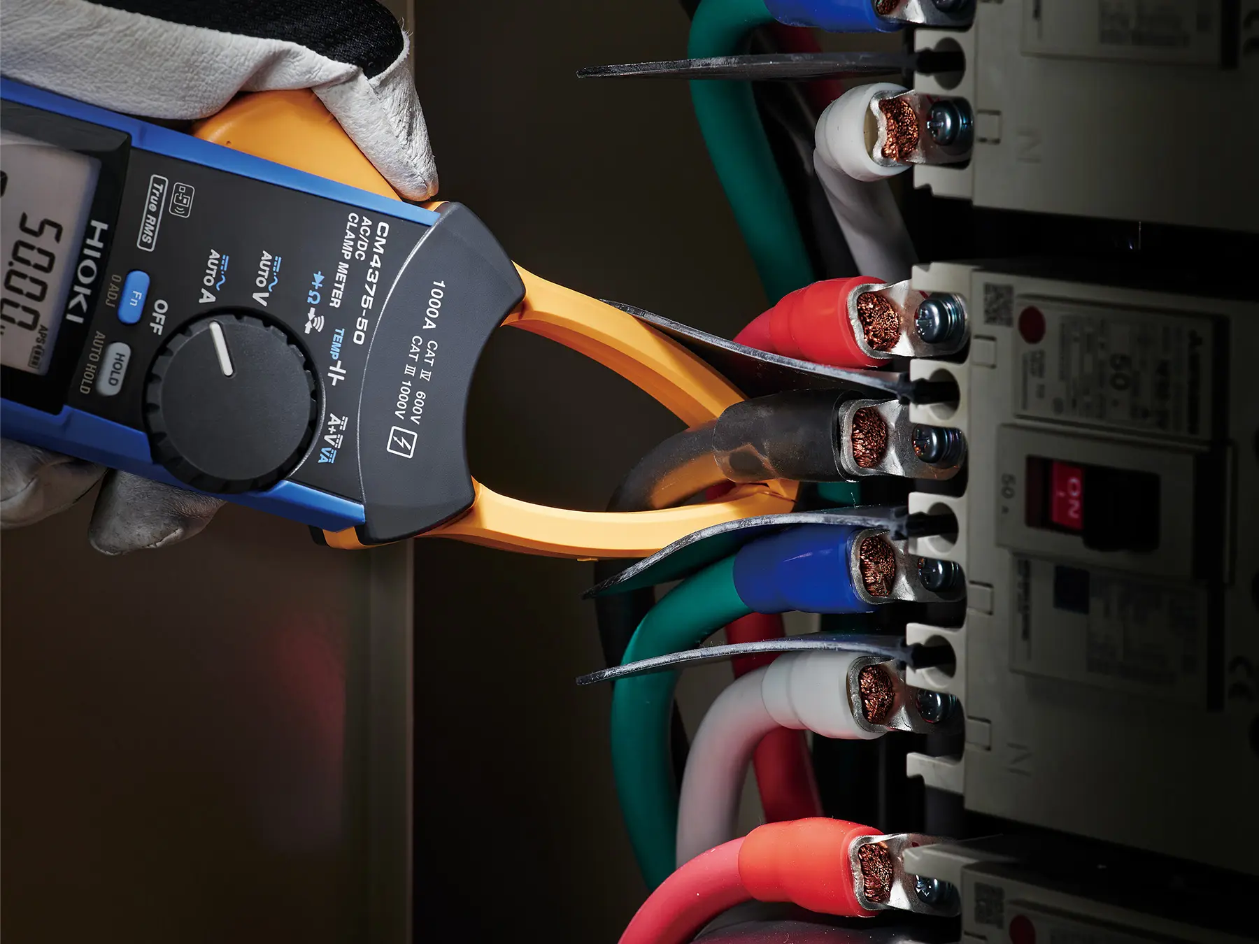 CM4375-50 - True RMS AC/DC Clamp Multimeter with 1000 A Range and Super Slim Jaws