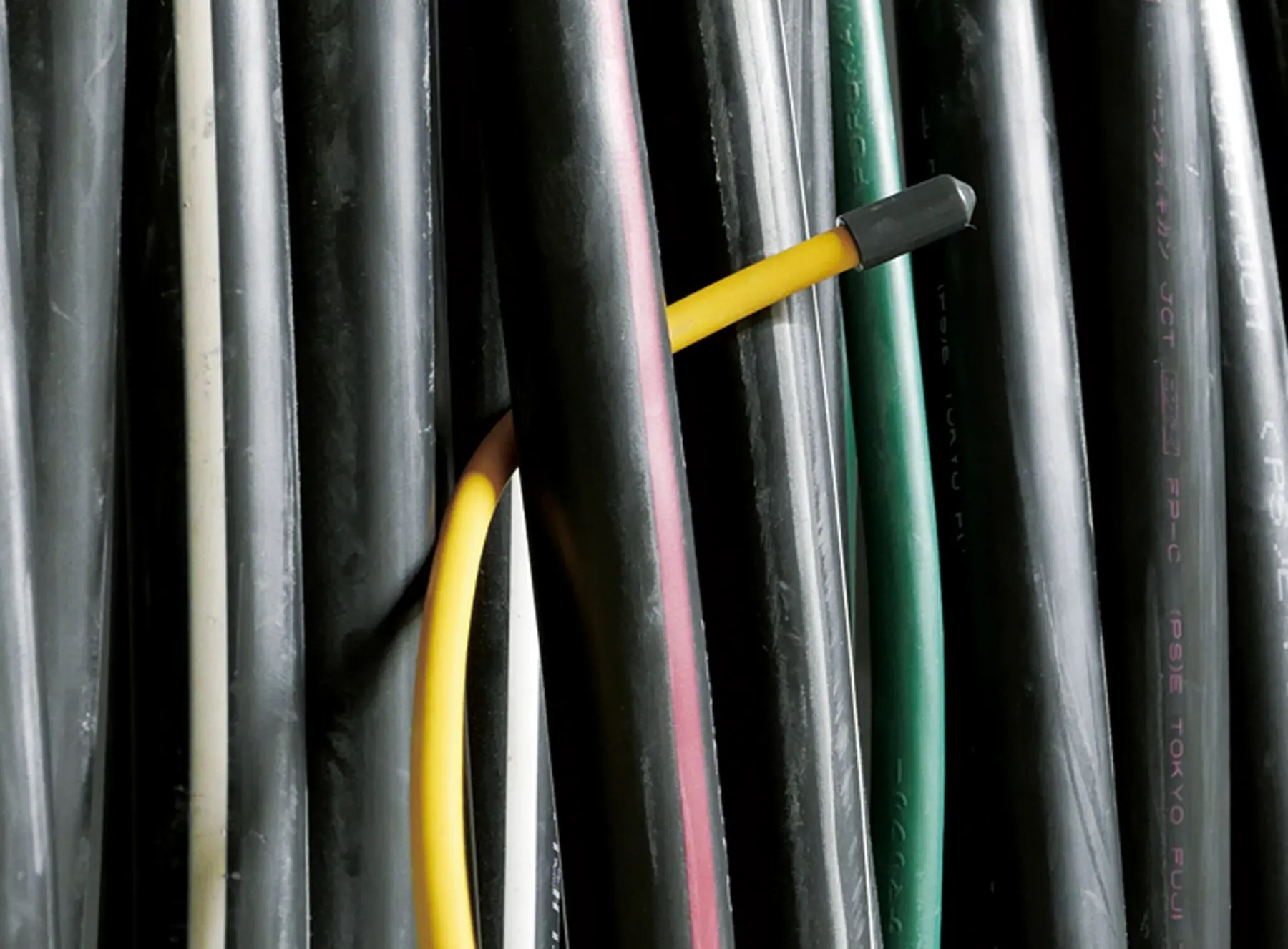 HIOKI CT6280 flexible current sensor 4200a bendable design