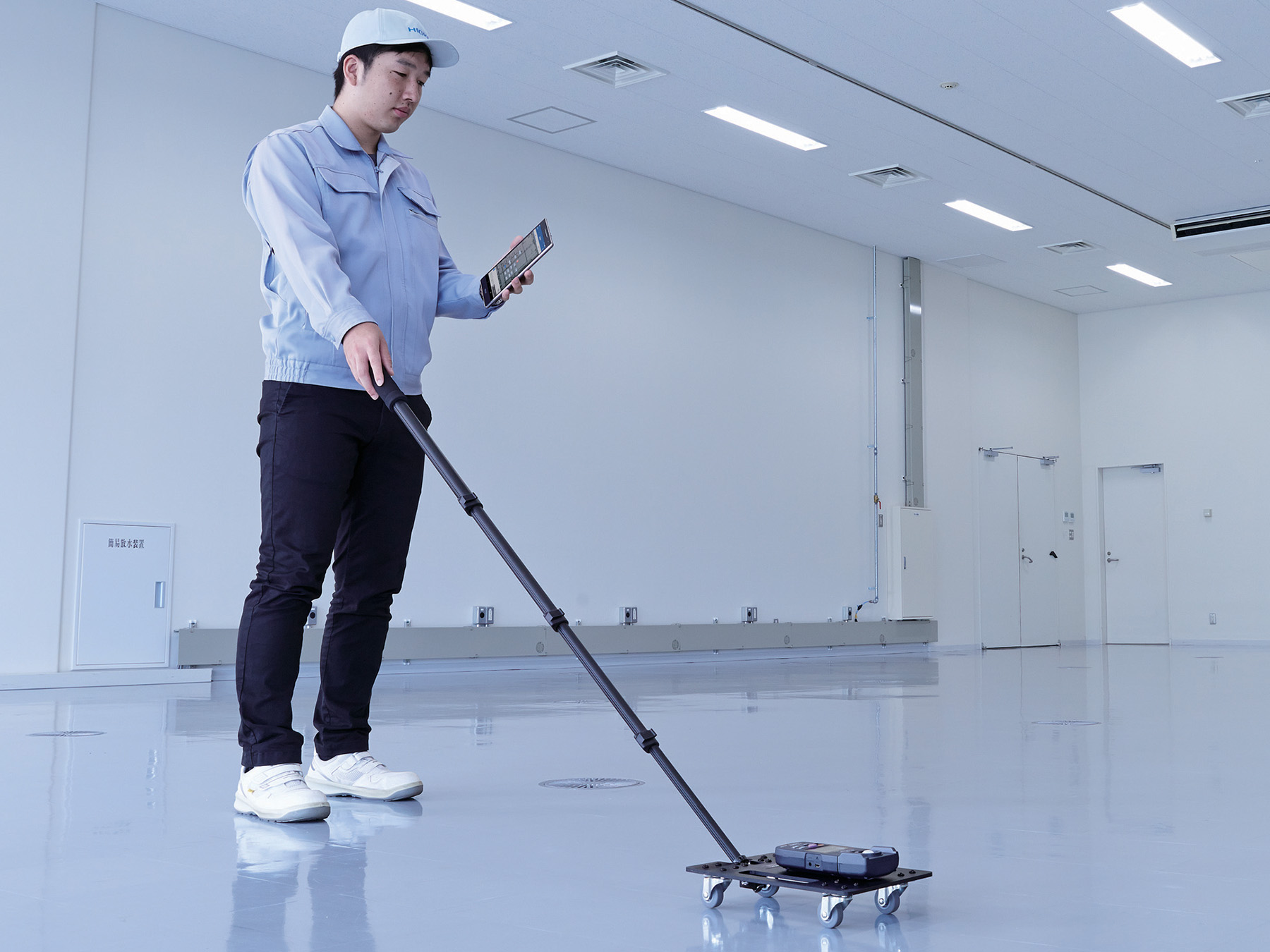 Z5023 - Measuring trolley with push bar for Lux Meters FT3424, FT3425