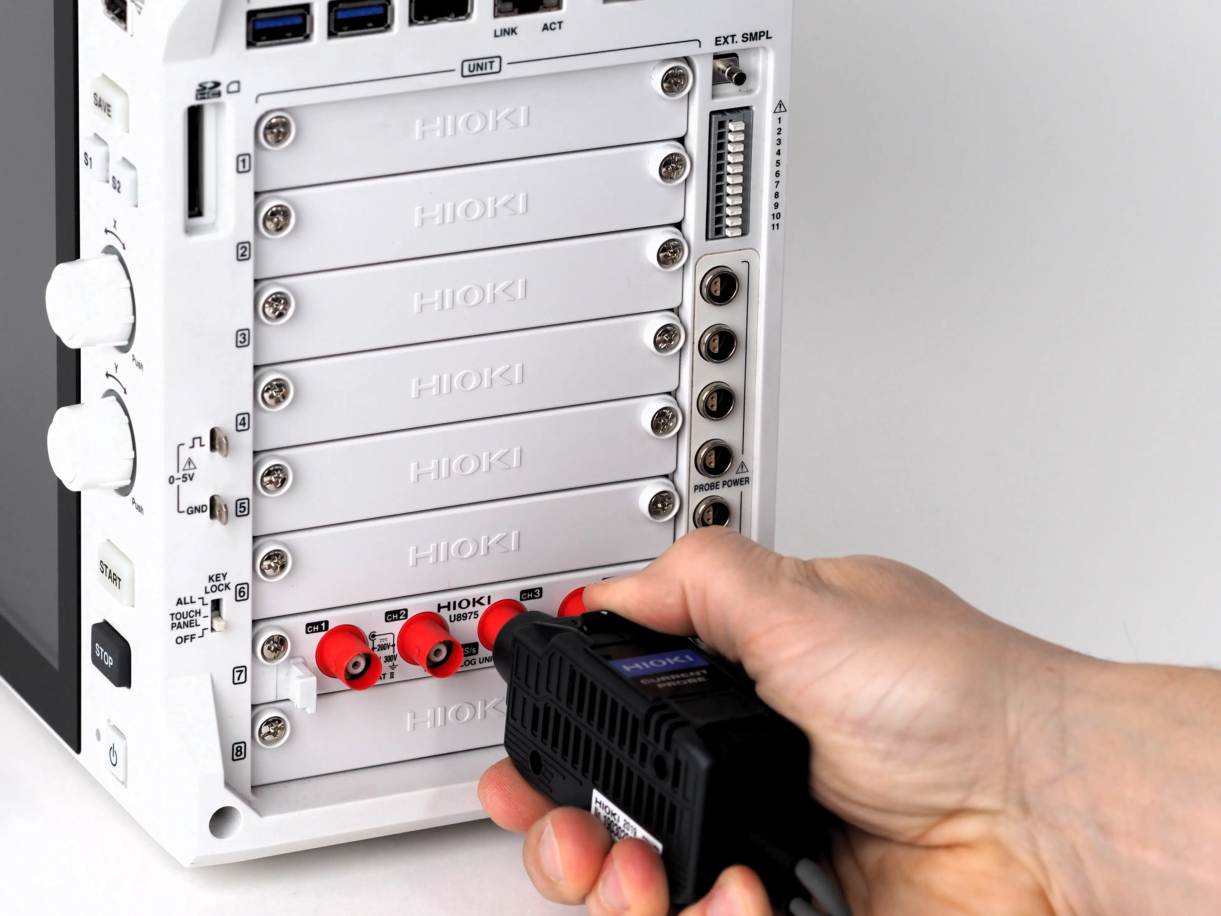 MR6000 - 32-channel modular memory recorder, 200 MS/s, 1000V, touchscreen